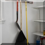 T02. Rake and broom.